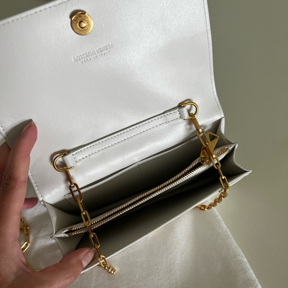 Bottega Venetta Mini Bag on Chain (chalk) - Picture 9 of 9